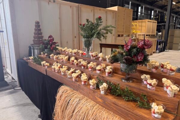 Yeni Yıl Yılbaşı Partisi Eğlencesi Organizasyonu İzmir Organizasyon